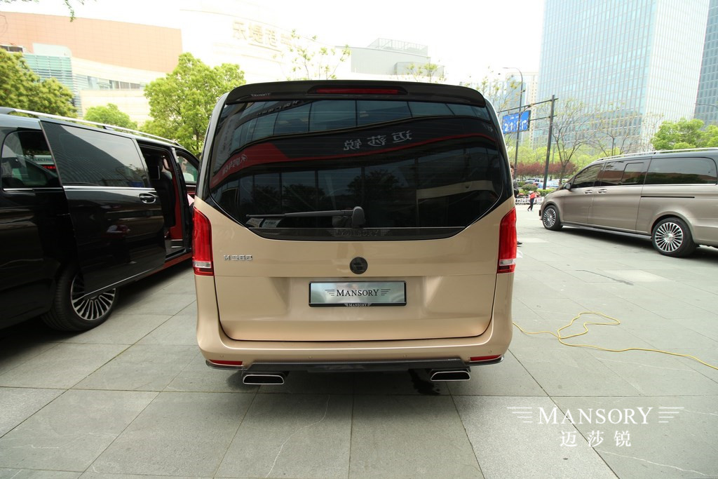 现车实拍体验MANSORY迈莎锐M580誉金版商务车 详细咨询:400-168-8588 现车实拍体验MANSORY迈莎锐M580誉金版商务车 详细咨询:400-168-8588
